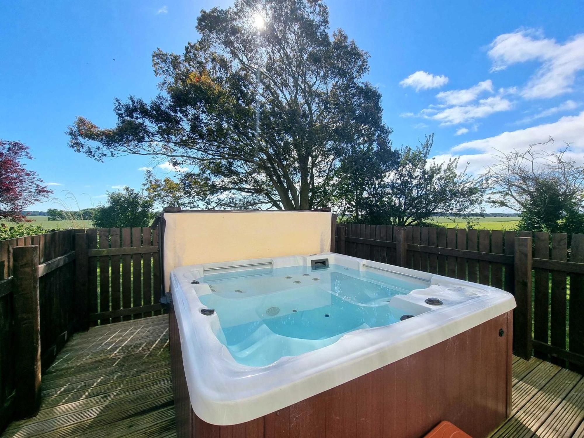 Vicarsford Farmhouse With Hot Tub Leuchars Ngoại thất bức ảnh