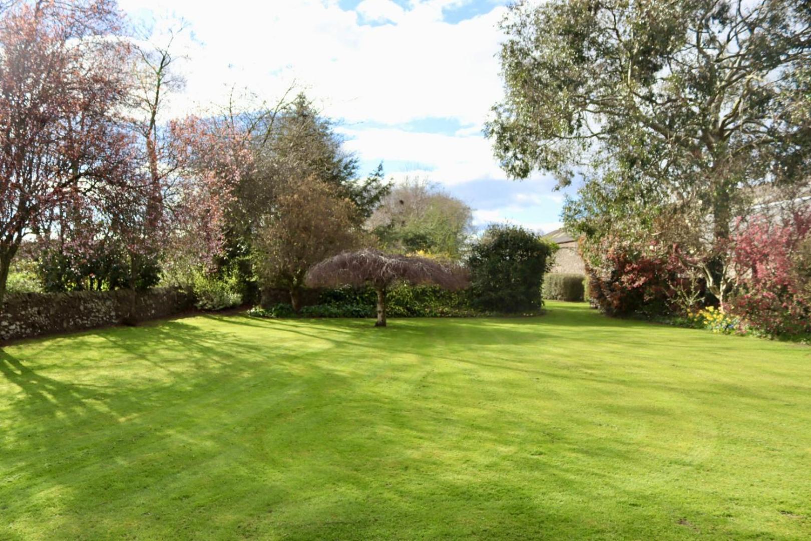 Vicarsford Farmhouse With Hot Tub Leuchars Ngoại thất bức ảnh