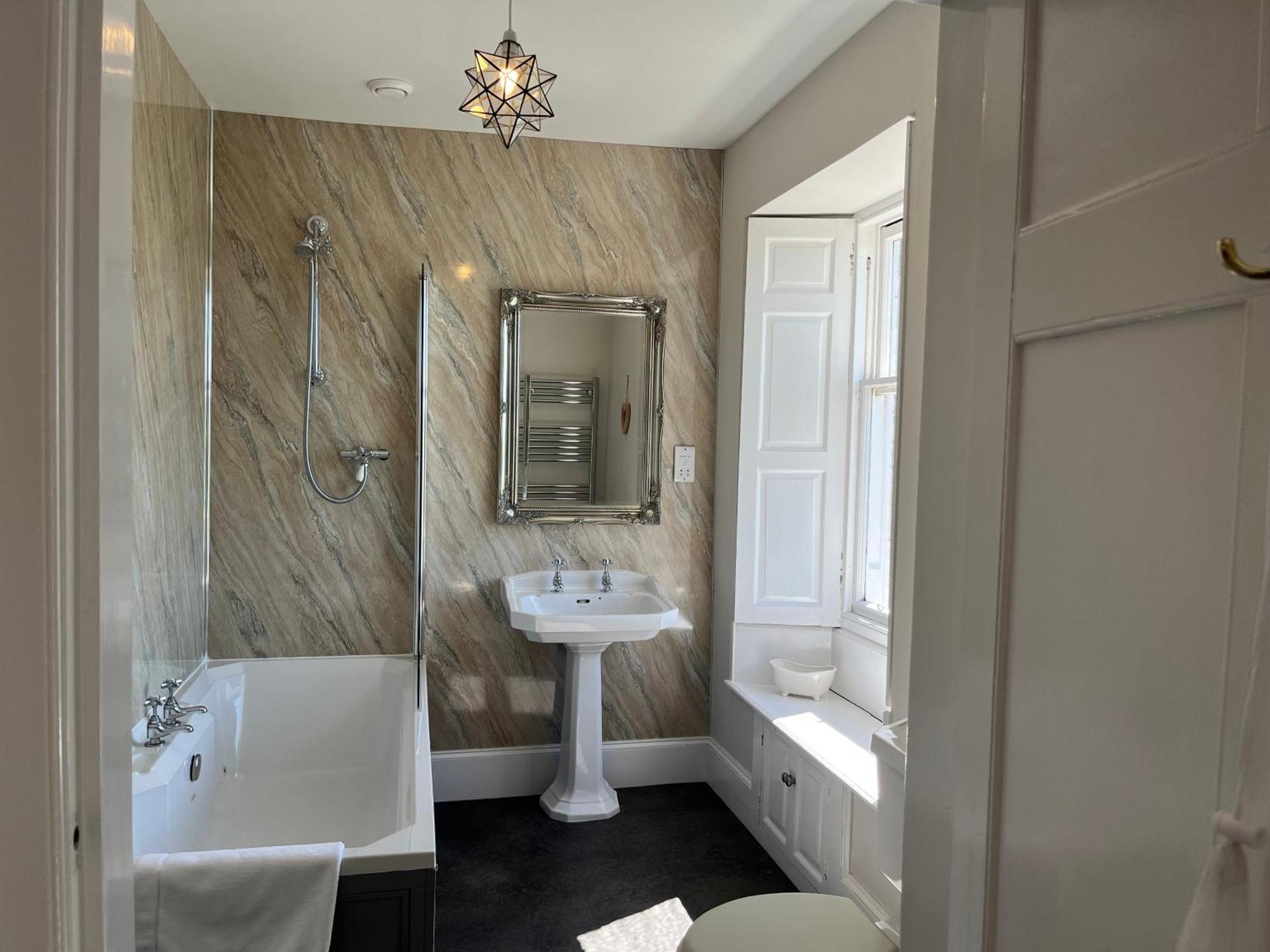 Vicarsford Farmhouse With Hot Tub Leuchars Ngoại thất bức ảnh